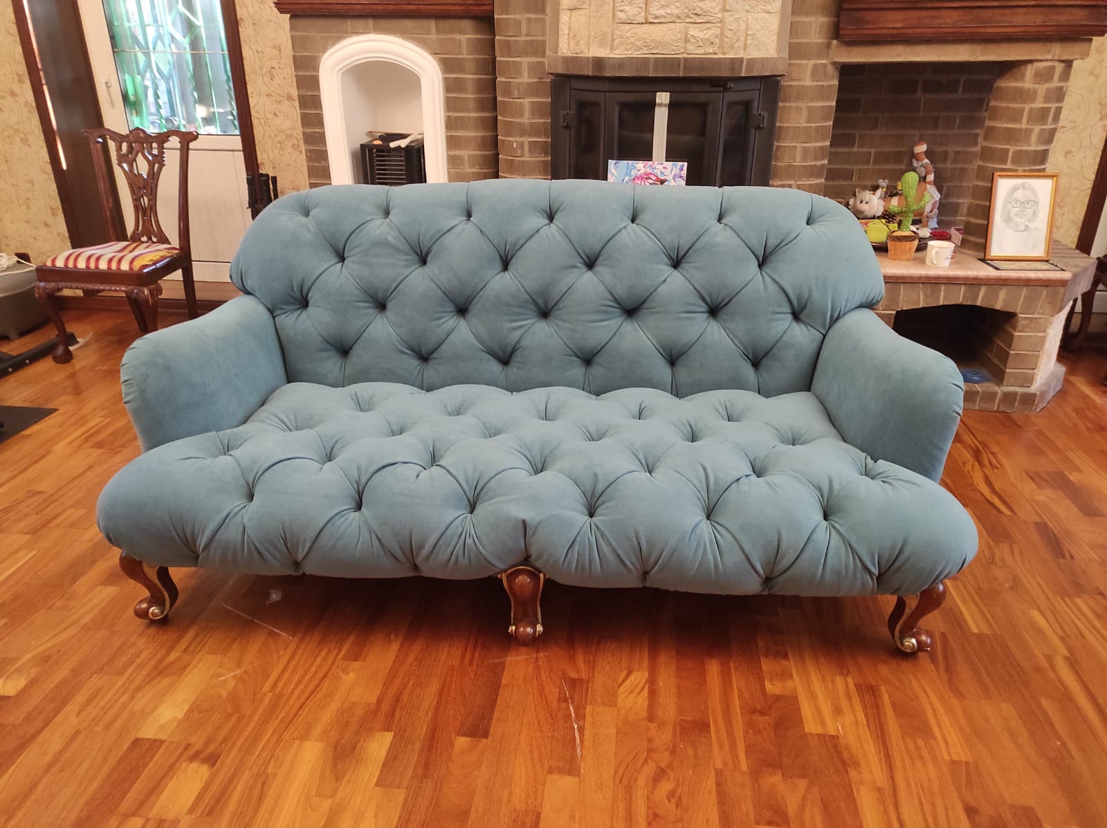 Обивка дивана. Нефтекумск