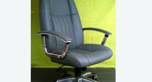 Перетяжка офисного кресла кожей. Нефтекумск